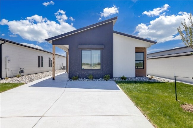 Photo - Beautiful Four Bedroom, Two Bathroom