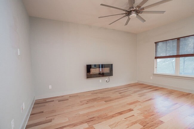 Photo - 2017 Local Rebel St