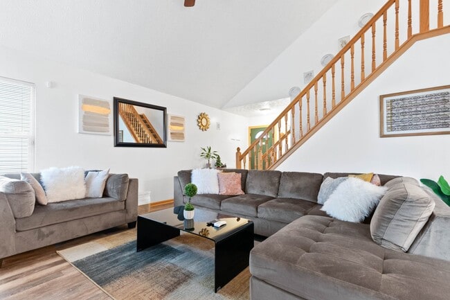 Photo - 3236 Easthaven Dr S