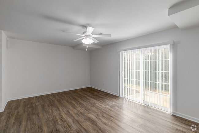 3 BR, 2,5 BA - 1600SF2 - Sala de estar