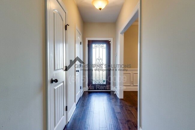 Photo - 1634 Earl Ct