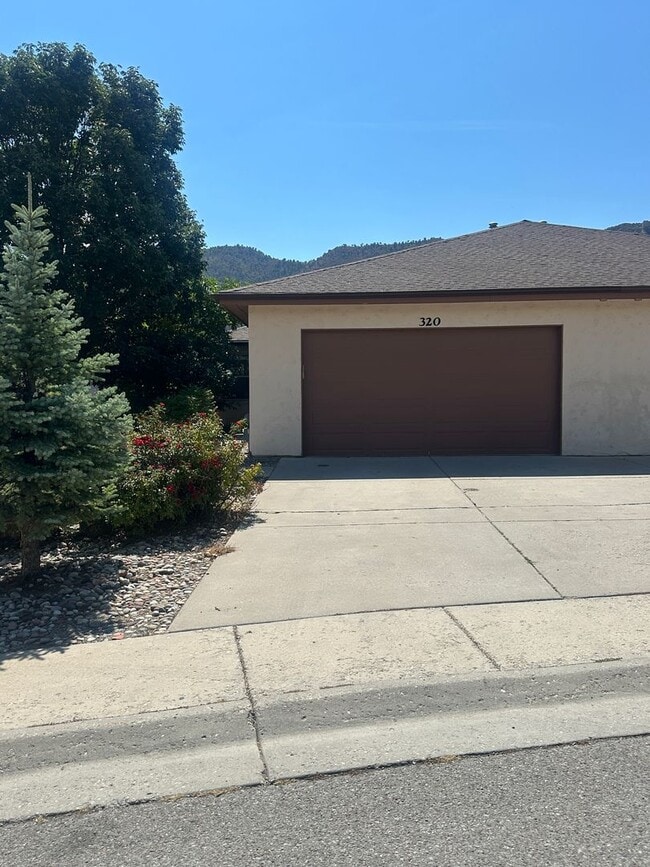 Building Photo - Three Bedroom Two and One Half Bath Duplex...