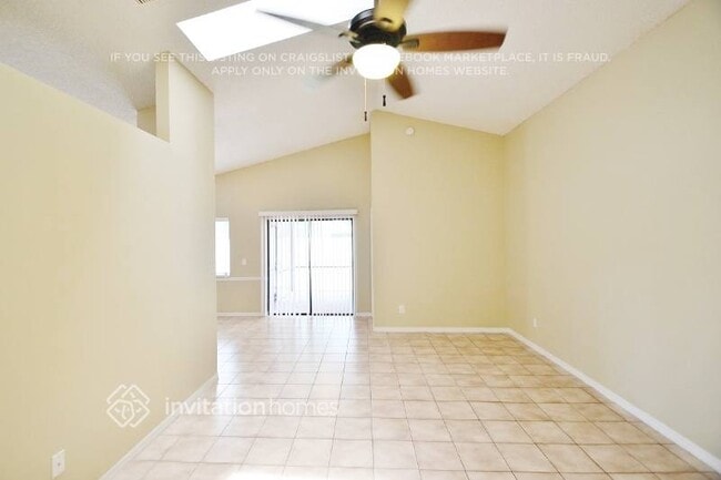 Photo - 4311 Kipling Ave