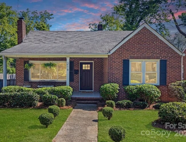 Building Photo - 216 Sylvania Ave