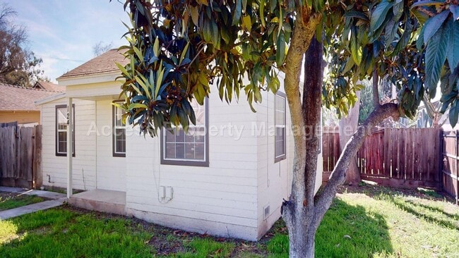 Photo - 124 Walden St