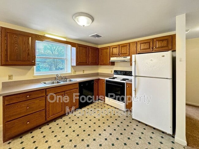 Building Photo - 326 E Church St Unit #3
