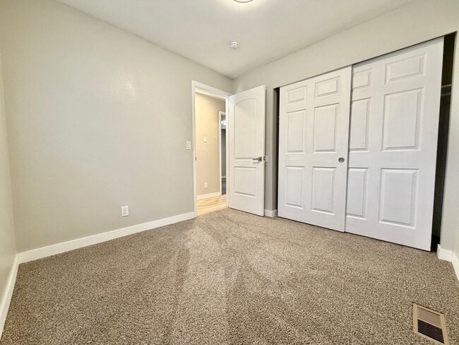 680 E Malibu Dr
