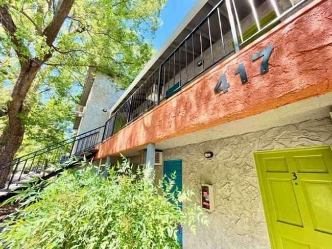 417 Orange St