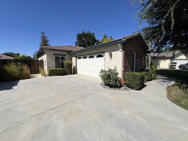 Building Photo - 9708 Bossa Nova Ct