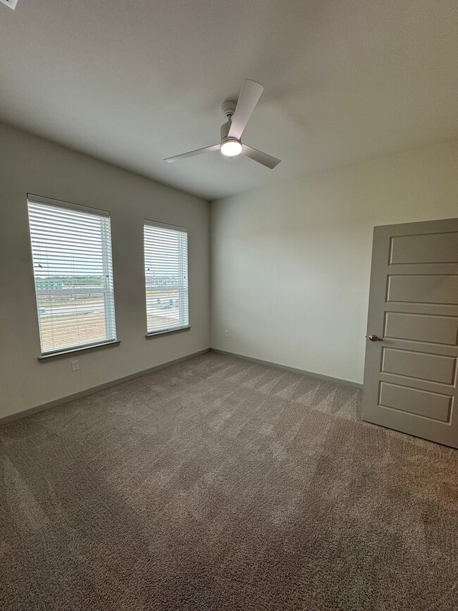Photo - 4700 Lakeside Holw St Unit 2107