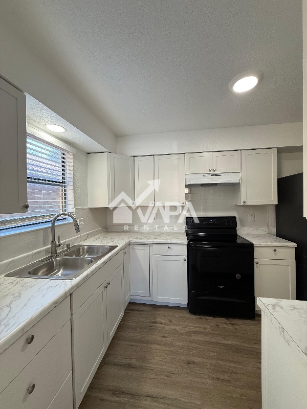 Photo - 5212 Vinecrest Cir