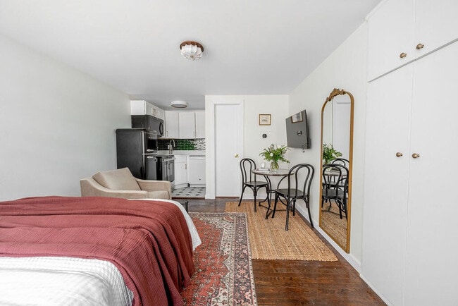 Photo - 179 W Wilson St Unit SI ID1468340P