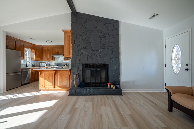 Photo - 110 Peabody Rd