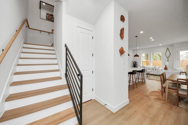 Photo - 4415 Coke St