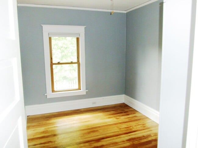 Photo - 313 4th Ave NW Unit 313