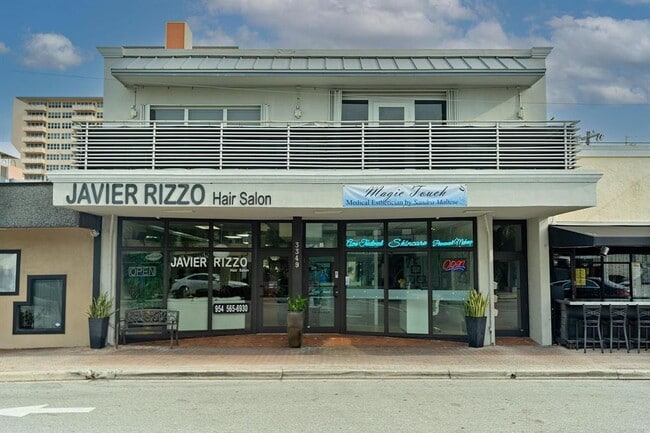 Building Photo - 3349 NE 33rd St Unit #2