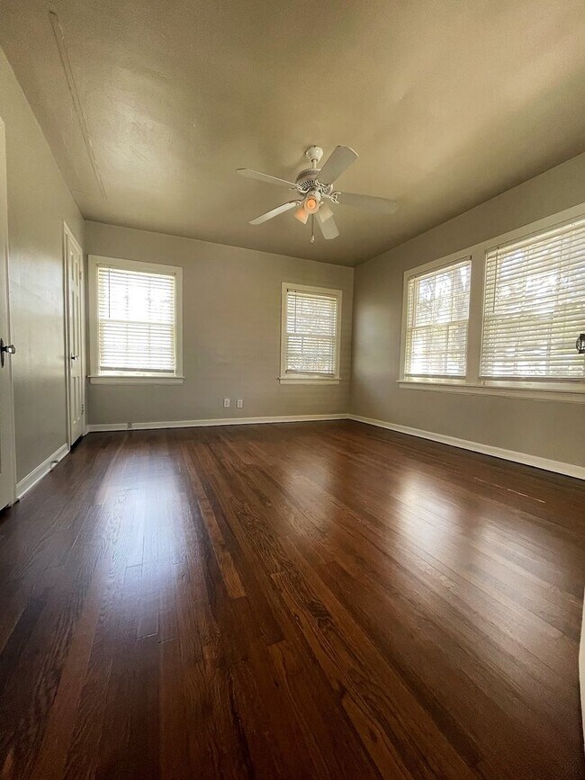3245 8th Ave Unit 1558 W Shaw Dr