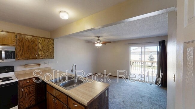 Photo - 1812 Erin Loop