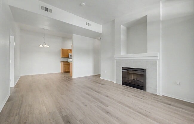Photo - 8805 Jeffreys St