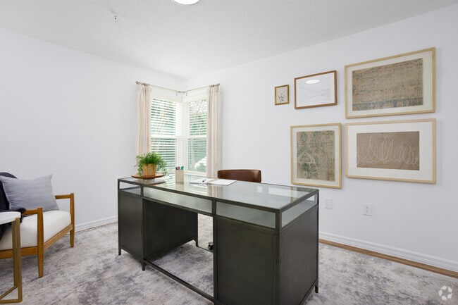 3BR, 2BA - 1150SF