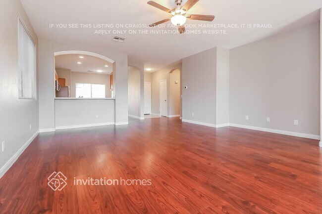 Photo - 12265 W Monroe St