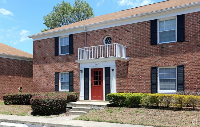 Photo - Palmetto at Lakeside