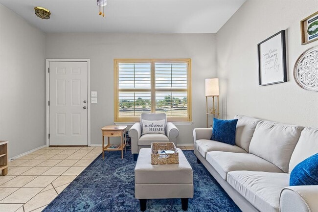 Photo - 1901 Windy Park Dr