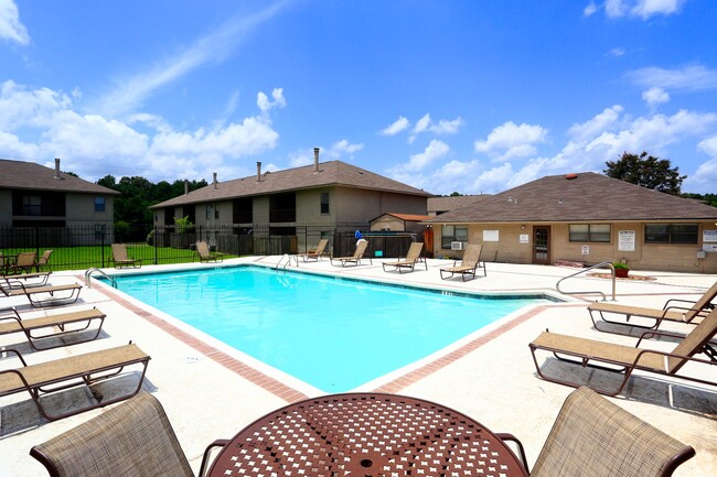 Building Photo - Cedar Creek Village Rental