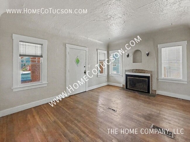 Photo - 544 E Speedway Blvd