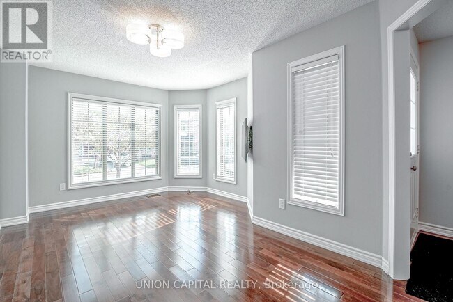 Photo - 123 Pinedale Gate