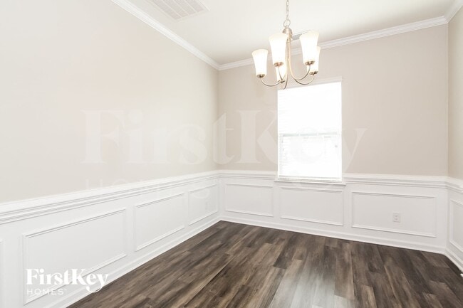 165 N Cromwell Dr