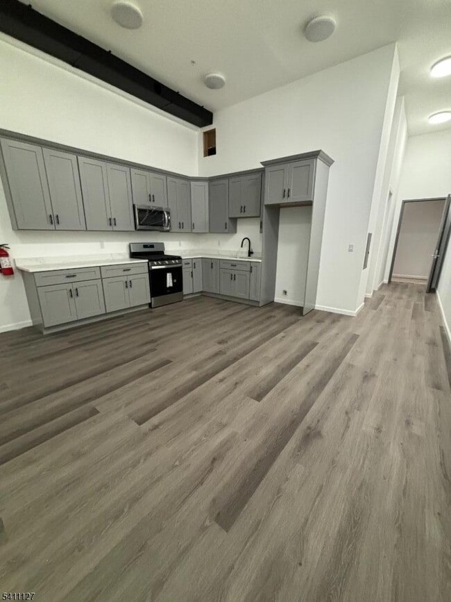 Photo - 24 Elm St Unit 202