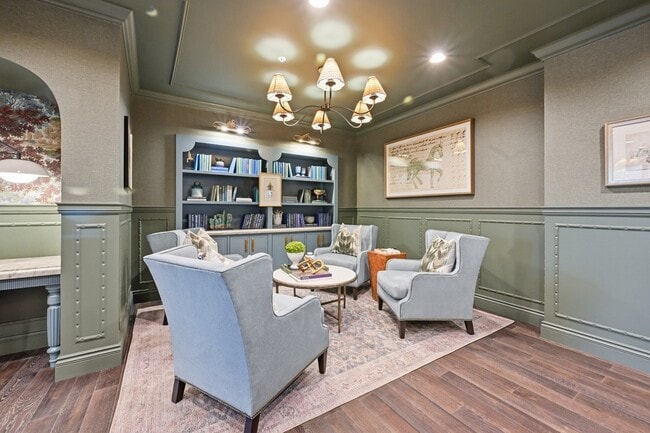 Photo - Wilshire Apartments