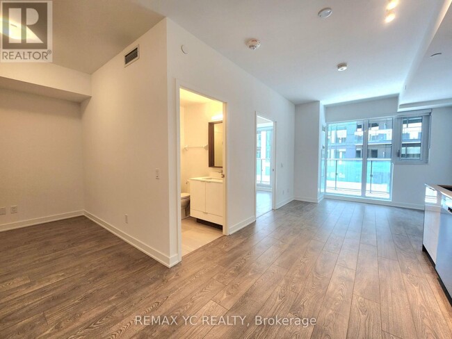 Photo - 543 Richmond St W Unit 915