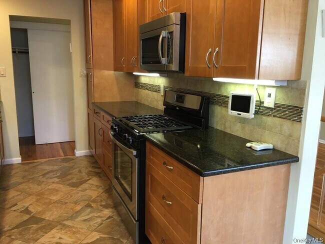 Photo - 81 Kearsing Pkwy Condo Unit B