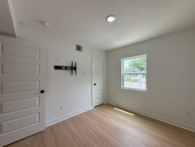 Photo - 3617 Rosalie St Unit 1