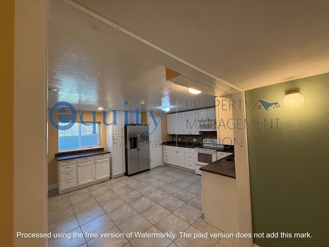 Photo - 2027 Kramer Dr