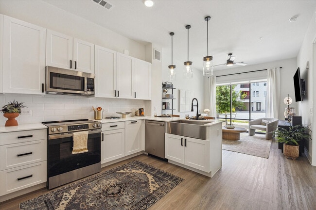 Photo - Lenox Timbergrove