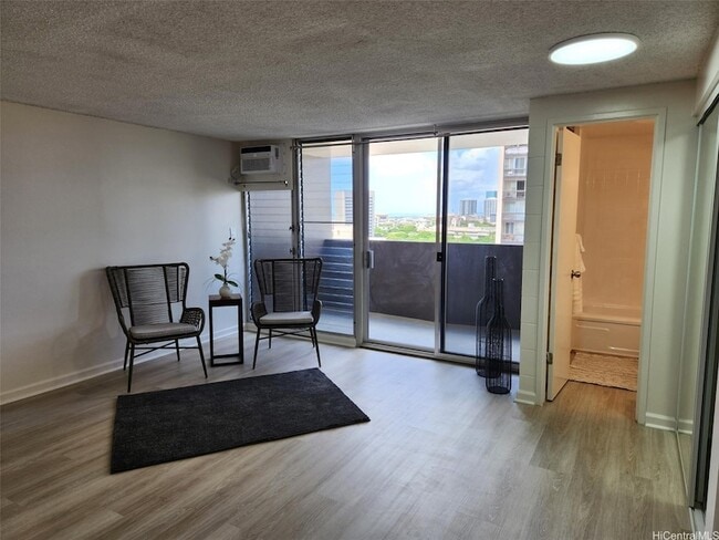 Photo - 824 Kinau St