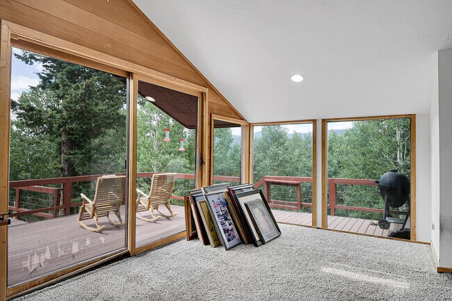 Photo - 204 Bristlecone Way