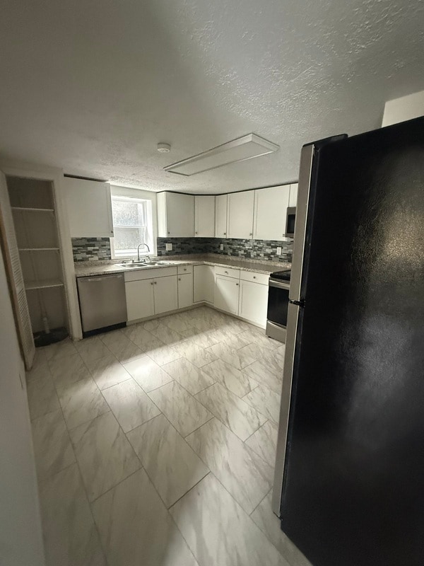 Photo - 1300-1330 Windsor Avenue - 1302 B