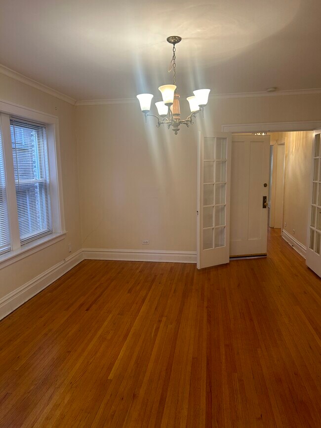 Photo - 2025 W Berwyn Ave Unit #2