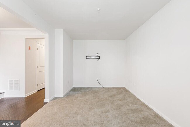 Photo - 101 Dallett Ln