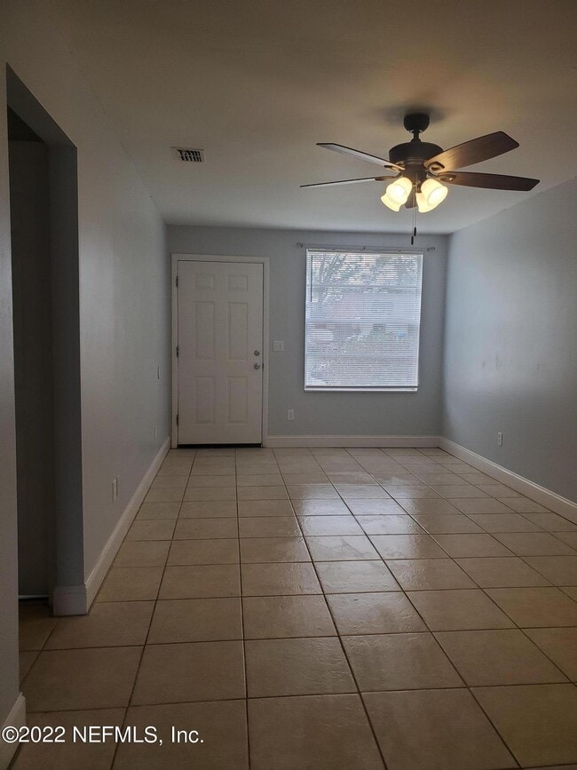 Photo - 1325 Solar Cir
