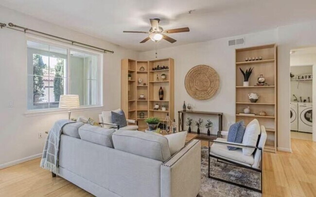 Photo - 600 S Abel St