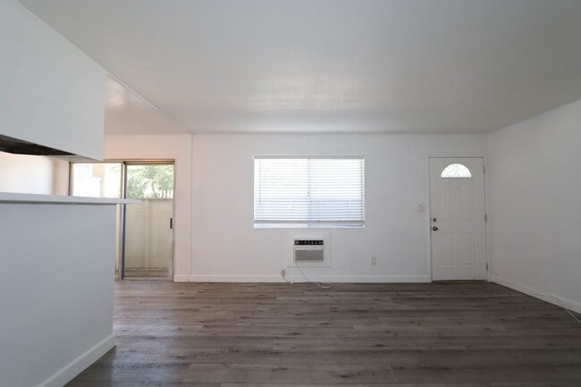 460 Vista Ave Unit B