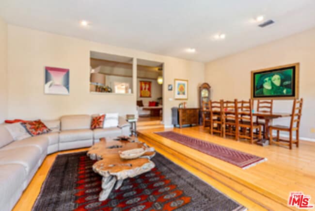 Photo - 225 Sherman Canal