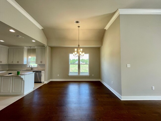 Photo - 4 Bed 3 Bath in Southhaven! Move-In Ready!