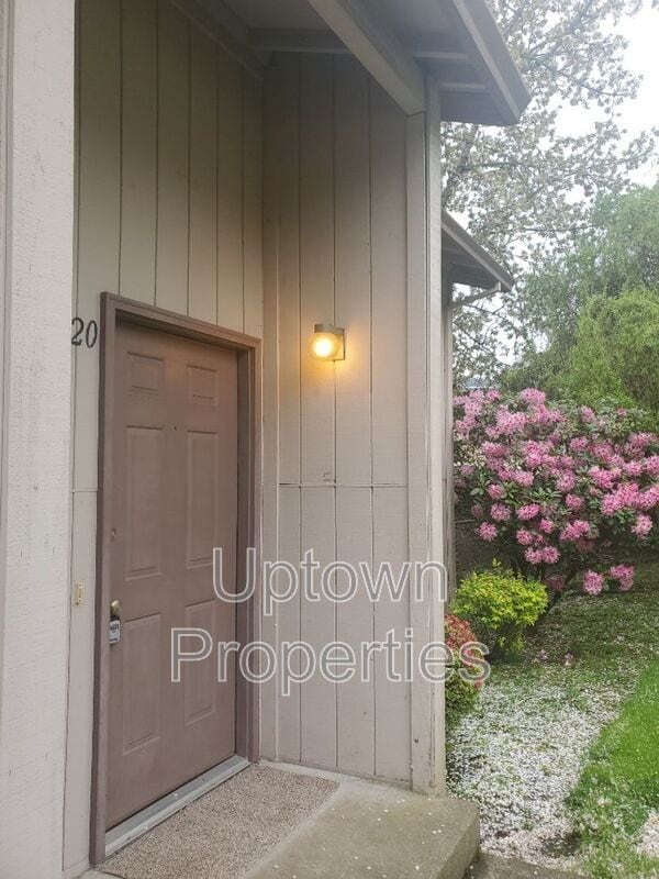 Photo - 1520 SW Dewitt St