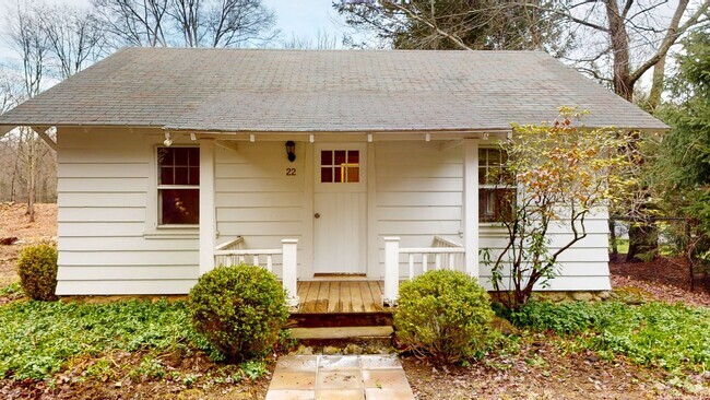 Building Photo - Spacious One Bedroom Cottage in Greenwich Rental